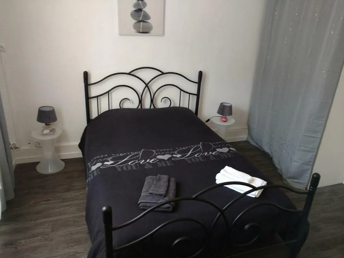 1Er Etage Appartement 2Ch Avec Parking A Lurs